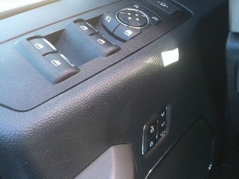 Used 2022 Ford F250 Platinum image 7