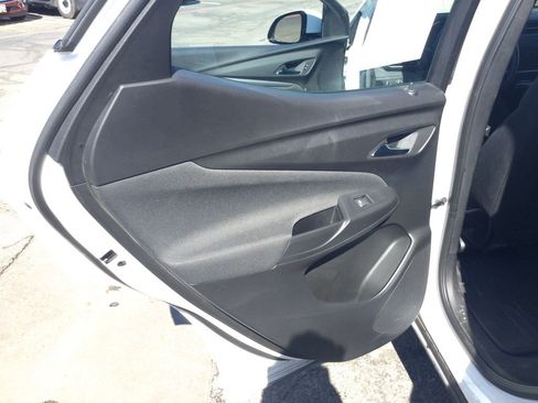 Used 2023 Chevrolet Bolt EUV LT w/ Comfort Package image 19