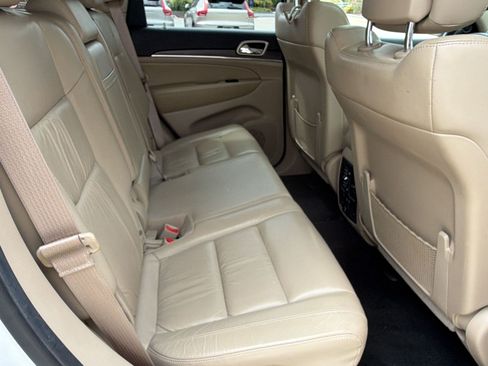 Used 2014 Jeep Grand Cherokee Limited RWD image 29