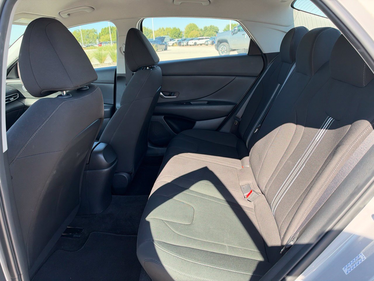 Used 2023 Hyundai Elantra SE FWD image 11
