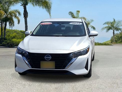 Certified 2024 Nissan Sentra SV FWD image 7
