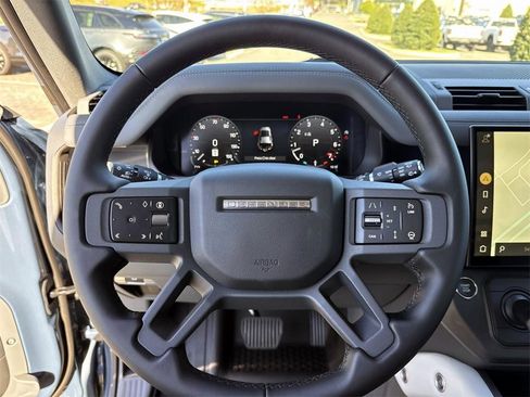 New 2026 Land Rover Defender 110 X-Dynamic SE image 29