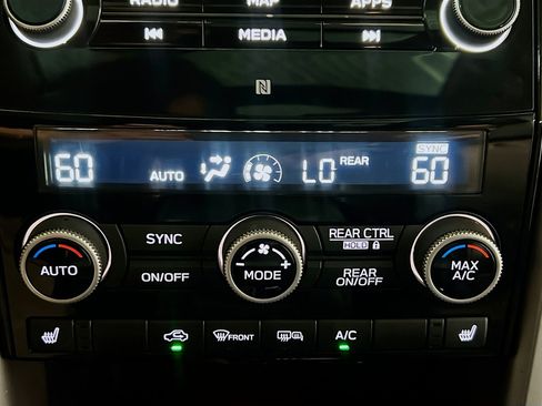 Used 2019 Subaru Ascent Limited AWD/4WD image 12