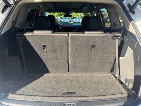 Used 2023 Volkswagen Atlas SEL Premium image 28
