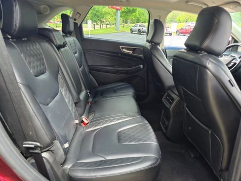 Used 2023 Ford Edge Titanium AWD/4WD image 21