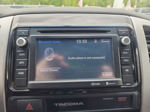 Used 2015 Toyota Tacoma 4x4 Double Cab w/ TRD Sport Package image 17