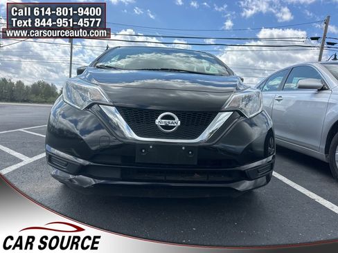 Used 2018 Nissan Versa Note SV image 2