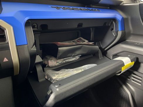 New 2025 Toyota Tacoma TRD Off-Road image 25