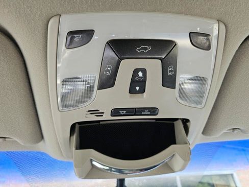 Used 2014 Toyota Sienna XLE FWD image 47