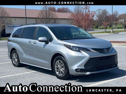 Used 2025 Toyota Sienna XLE
