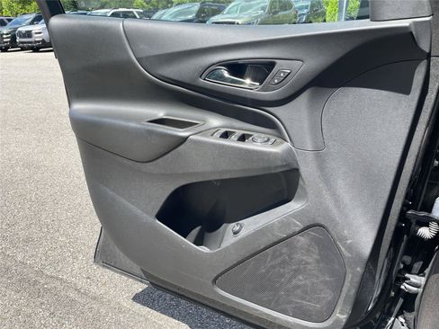 Used 2023 Chevrolet Equinox LT FWD image 19
