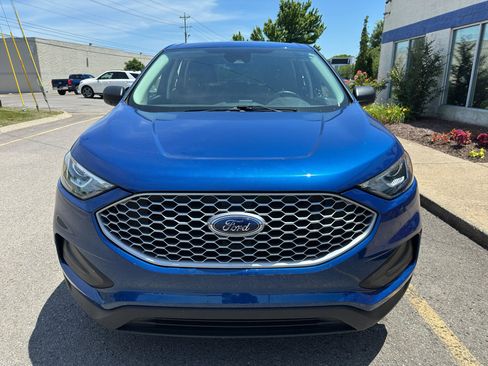 Used 2023 Ford Edge SE AWD/4WD image 9