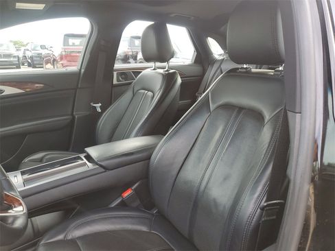 Used 2020 Lincoln MKZ Reserve w/ Elements Package image 22