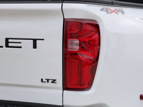 Used 2025 Chevrolet Silverado 3500 LTZ w/ LTZ Plus Package AWD/4WD image 6