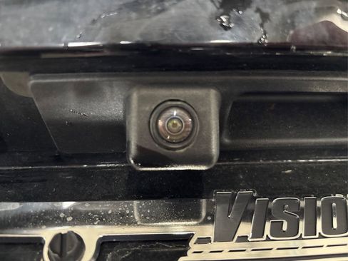 Used 2019 Chevrolet Equinox LT image 16