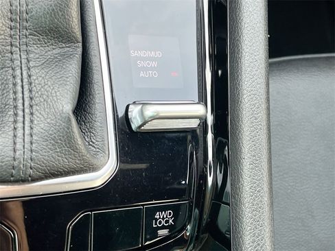 Used 2022 Jeep Compass Altitude image 23