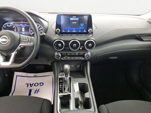 Used 2025 Nissan Sentra SV image 13