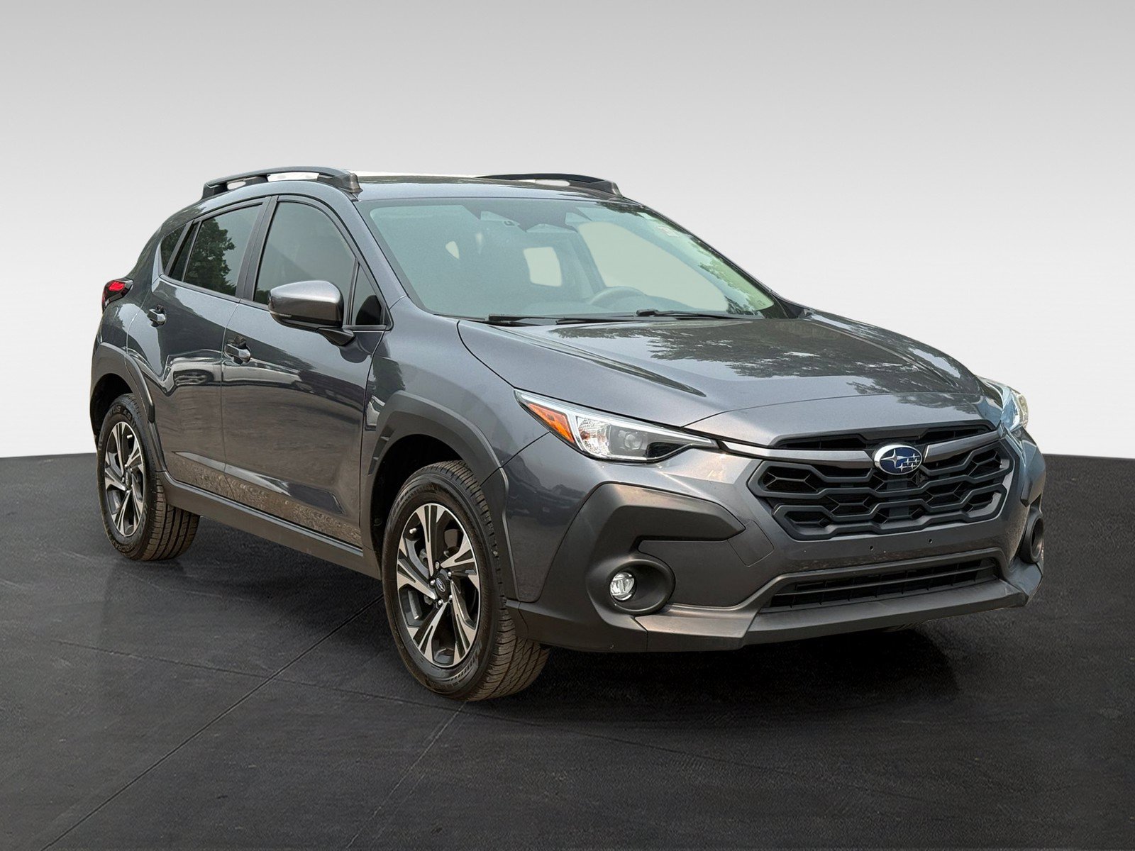 Used 2024 Subaru Crosstrek 2.0i Premium AWD/4WD image 3