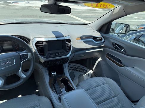 Used 2017 GMC Acadia SLE w/ Driver Alert Package I AWD/4WD image 14