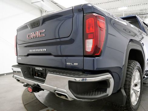 Used 2021 GMC Sierra 1500 SLE w/ X31 Off-Road Package AWD/4WD image 35