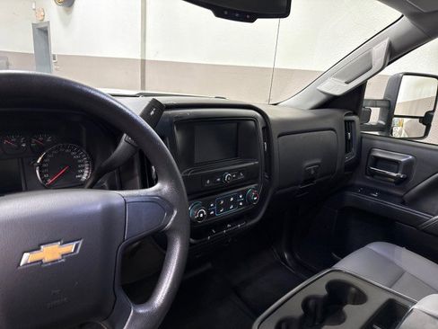 Used 2019 Chevrolet Silverado 2500 W/T w/ WT Convenience Package image 19