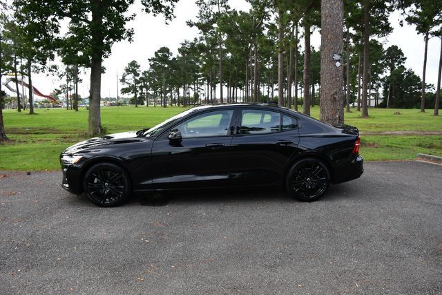 Used 2024 Volvo S60 B5 Plus w/ Climate Package AWD/4WD image 6