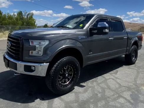 Used 2017 Ford F150 Lariat w/ Equipment Group 502A Luxury AWD/4WD image 4
