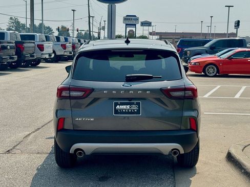 New 2025 Ford Escape Active image 4