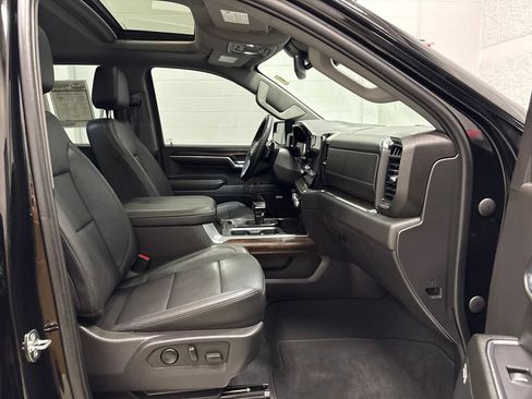 Used 2024 GMC Sierra 1500 SLT w/ SLT Convenience Package AWD/4WD image 41