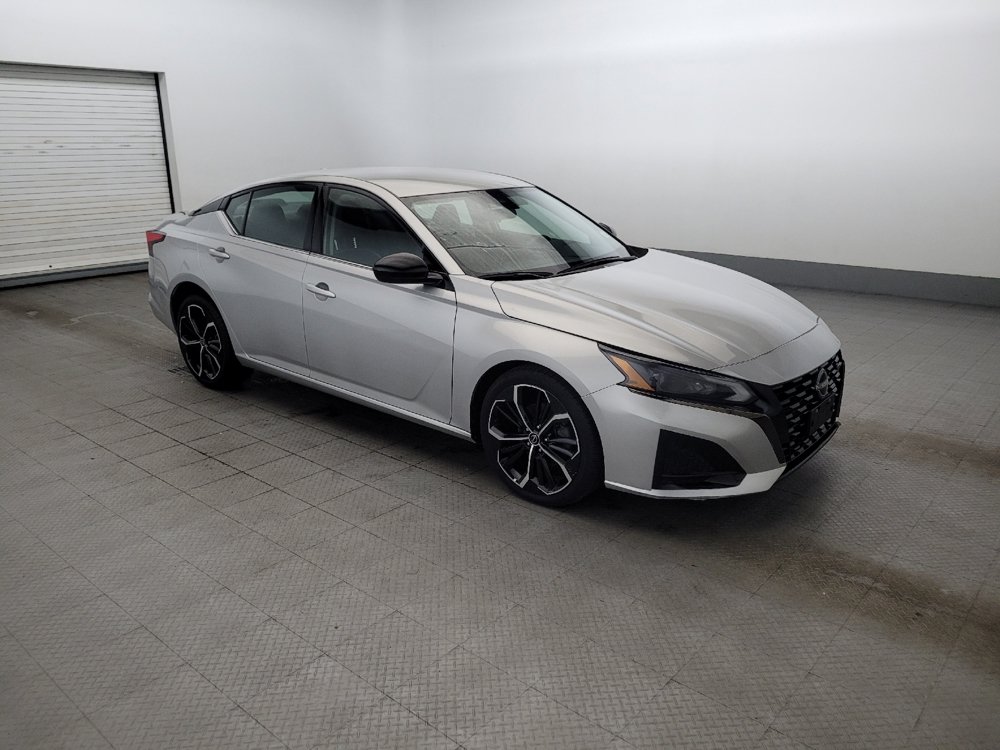Used 2023 Nissan Altima 2.5 SR AWD/4WD image 11