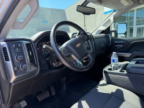 Used 2019 Chevrolet Silverado 2500 LT w/ LT Convenience Package AWD/4WD image 7