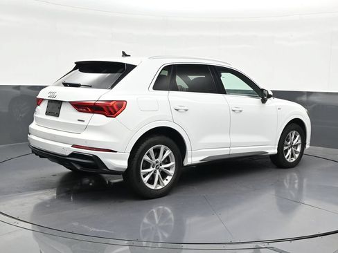 Used 2021 Audi Q3 2.0T Premium w/ Convenience Package AWD/4WD image 5