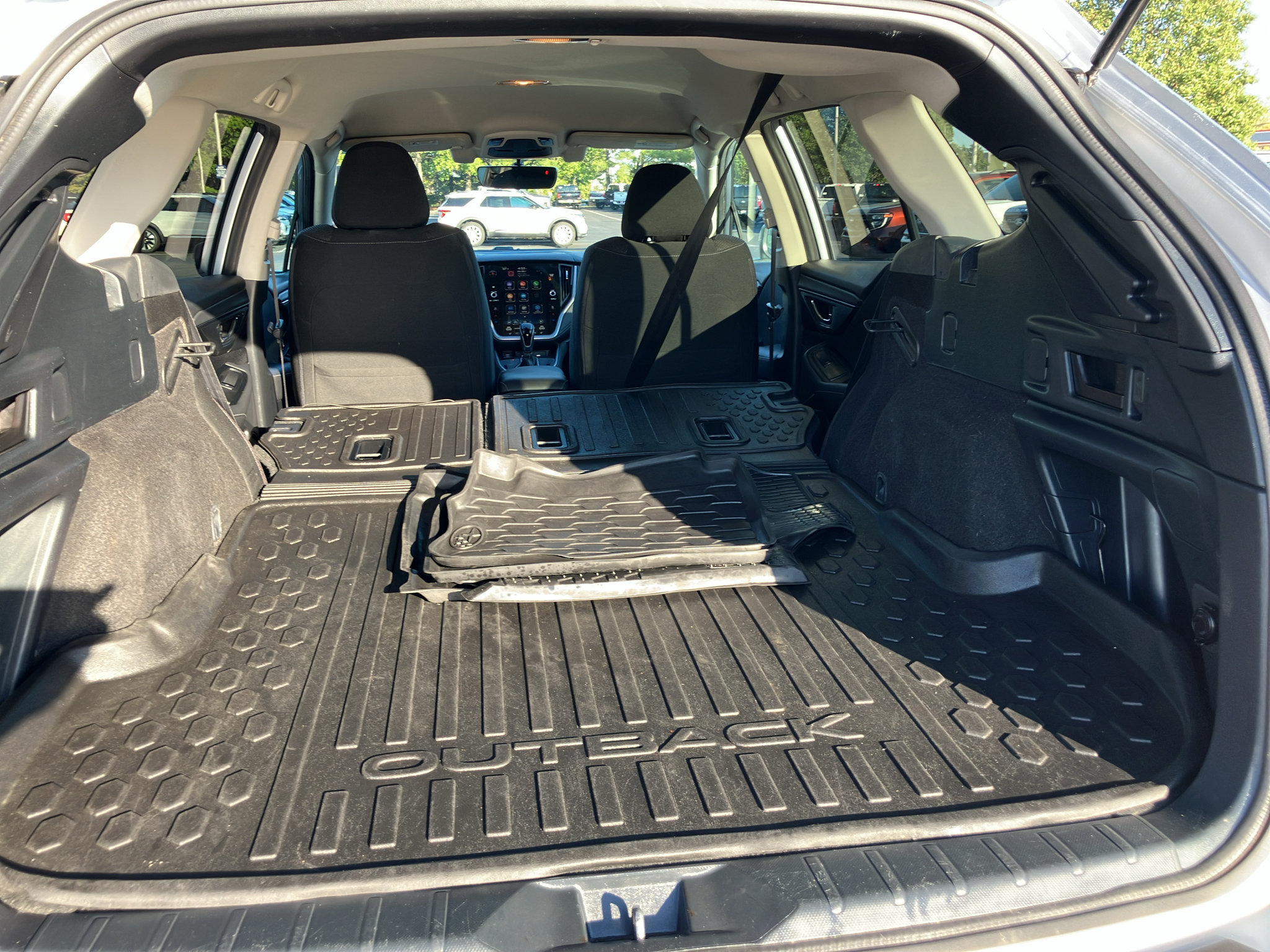 Used 2020 Subaru Outback Premium AWD/4WD image 32