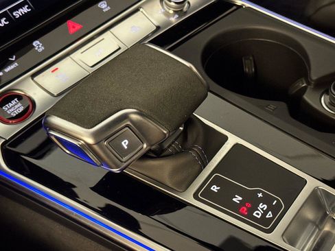 Used 2025 Audi RS 6 performance image 21