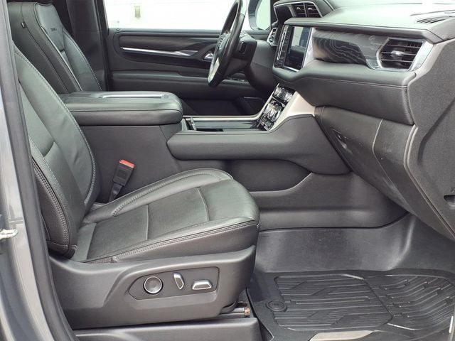 Used 2021 GMC Yukon Denali w/ Denali Ultimate Package AWD/4WD image 32