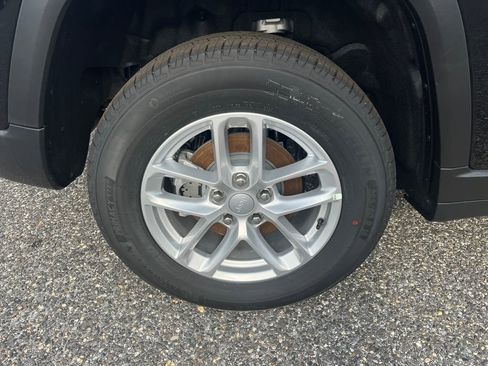 New 2025 Jeep Grand Cherokee Laredo X w/ Luxury Tech Group I image 25