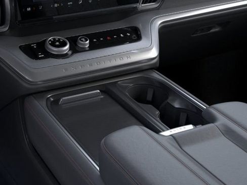 New 2025 Ford Expedition Active AWD/4WD image 15
