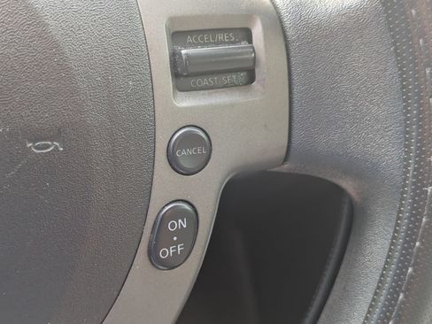 Used 2012 Nissan Sentra 2.0 SR FWD image 9
