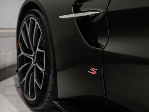 New 2026 Aston Martin V8 Vantage S image 42
