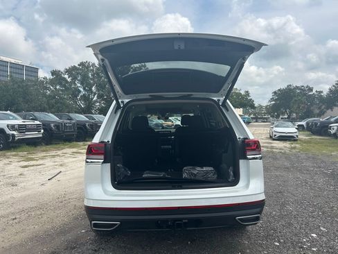 New 2026 Volkswagen Atlas SE FWD image 36