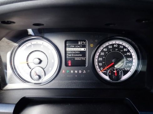 Used 2019 RAM 1500 Express image 29