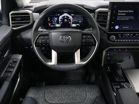 Used 2023 Toyota Sequoia Limited image 16