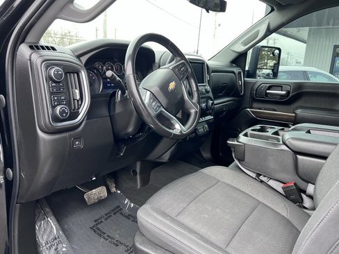 Used 2022 Chevrolet Silverado 2500 LT w/ Convenience Package image 17