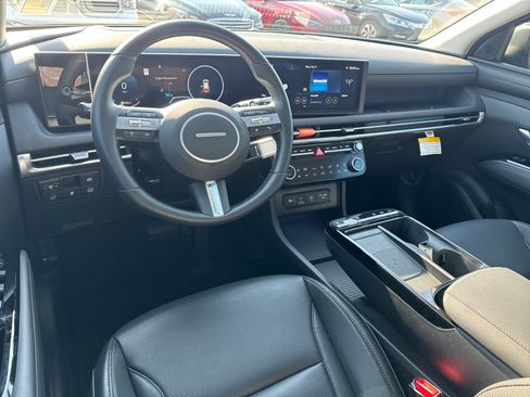 Certified 2025 Hyundai Tucson Limited image 22