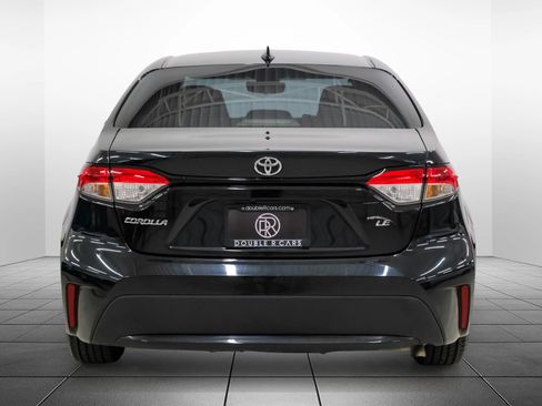 Used 2022 Toyota Corolla LE image 9