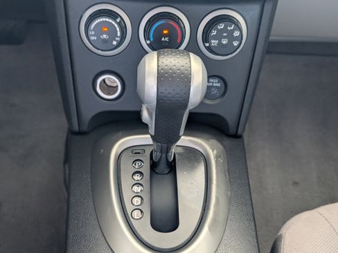 Used 2011 Nissan Rogue S image 18