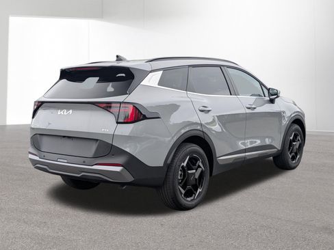 New 2026 Kia Sportage EX w/ EX Panorama Roof Package image 4