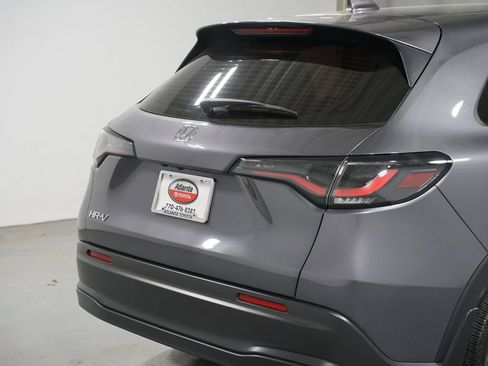 Used 2025 Honda HR-V LX image 9