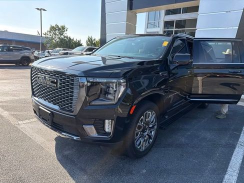 Used 2024 GMC Yukon XL Denali Ultimate AWD/4WD image 7