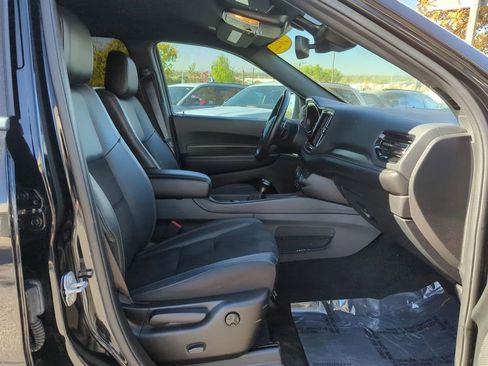 Used 2022 Dodge Durango GT image 28